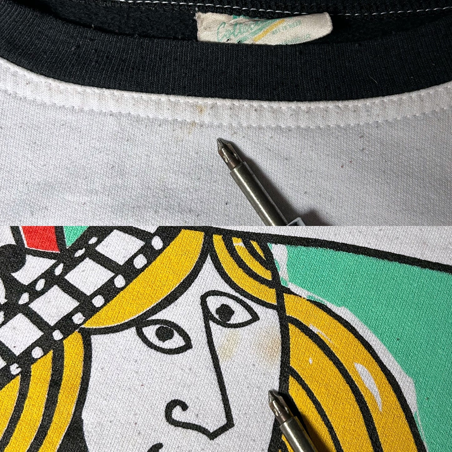90s Vintage Queen of Hearts cartoon sweatshirt.
