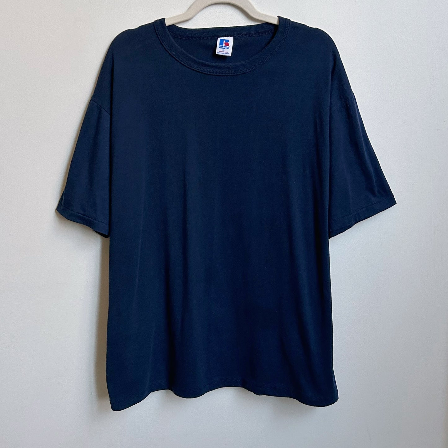 Vintage navy blue blank t-shirt