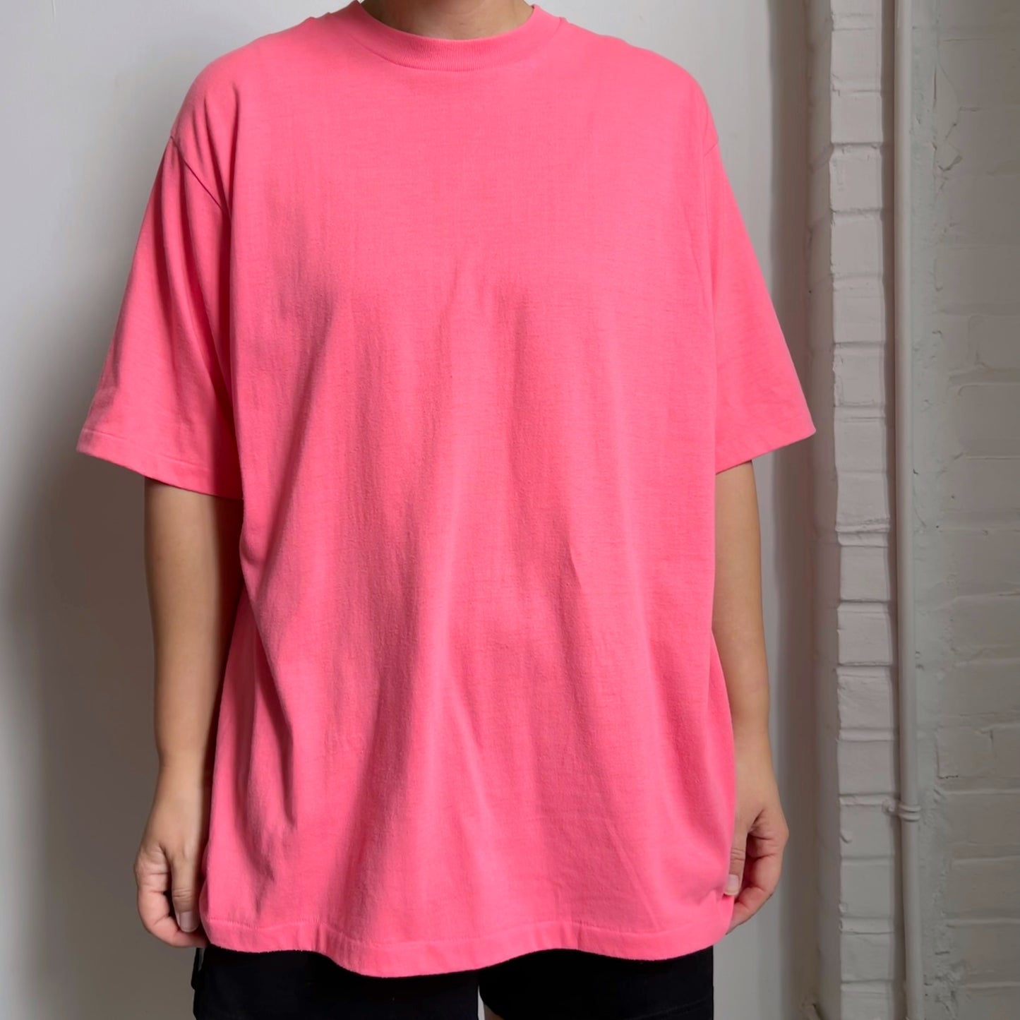 90s Vintage Neon Pink Blank T-shirt