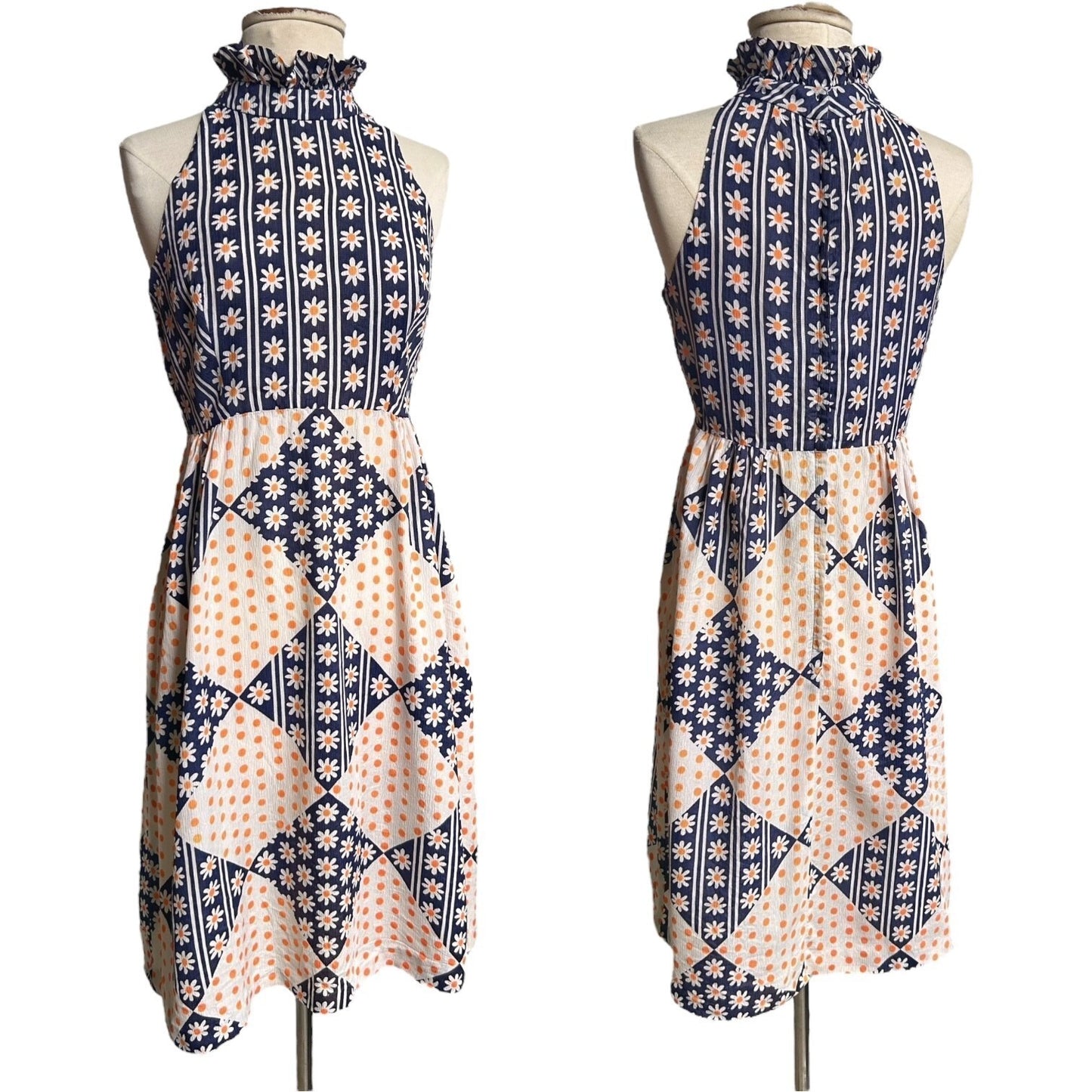 70s Vintage Daisy Print Mini Dress.