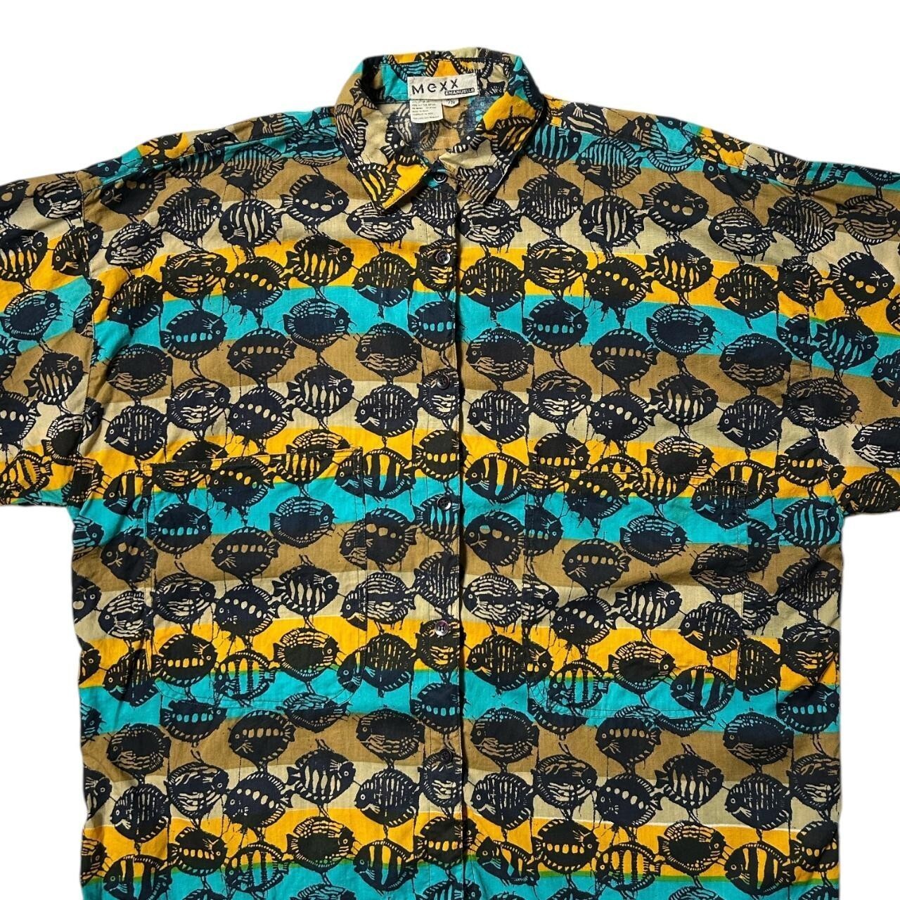 90s Vintage Blowfish Pattern Oversized Novelty Print Shirt.