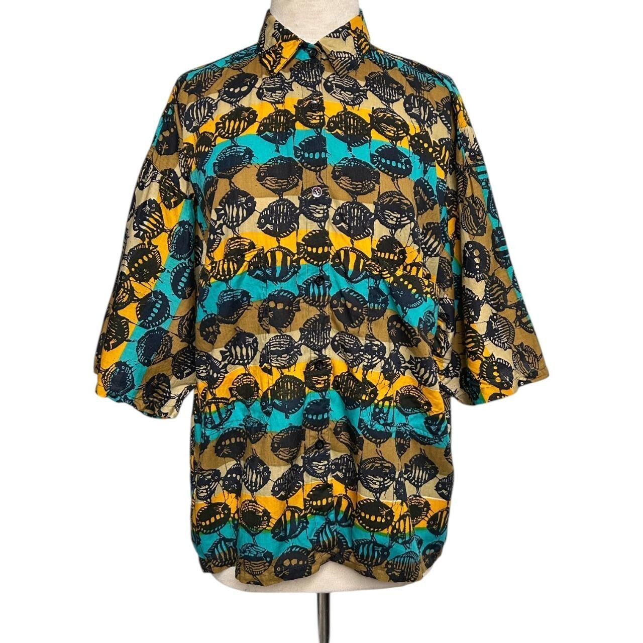 90s Vintage Blowfish Pattern Oversized Novelty Print Shirt.