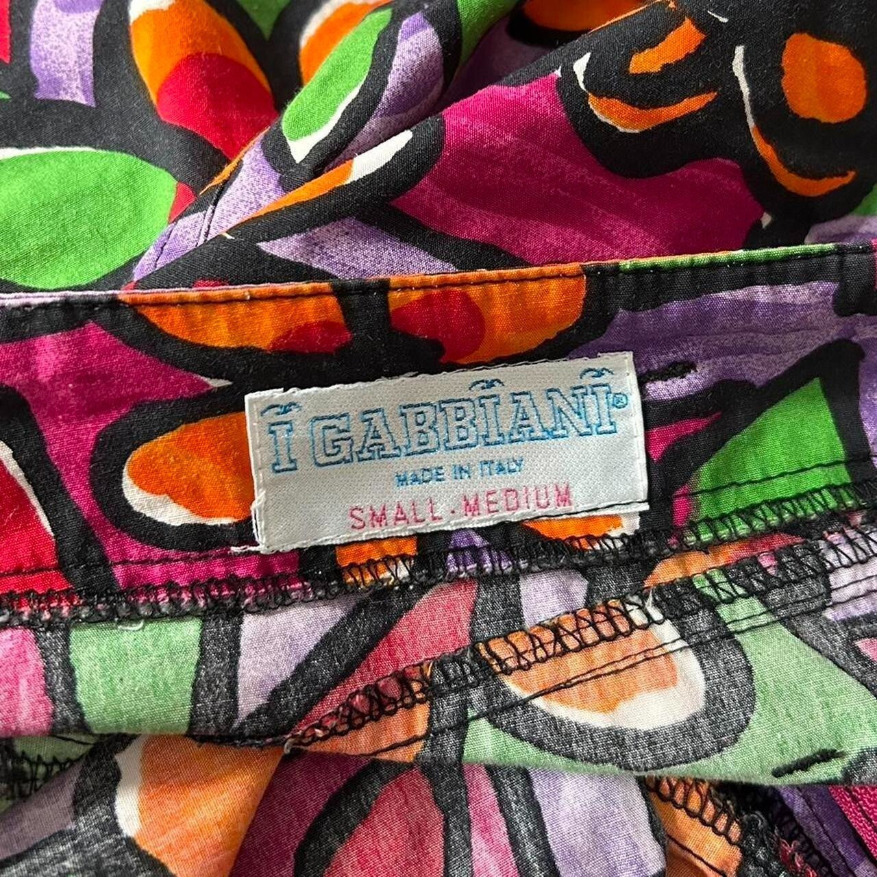 90s Vintage Highwaisted Flower Art Shorts.