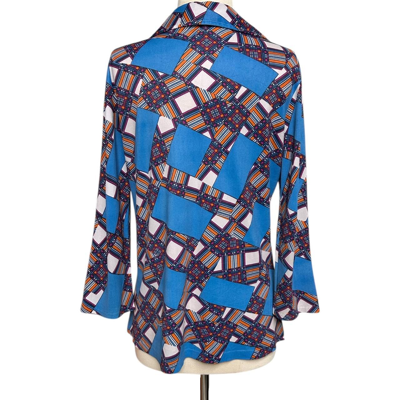 70s vintage pointed collar patchwork pattern top.